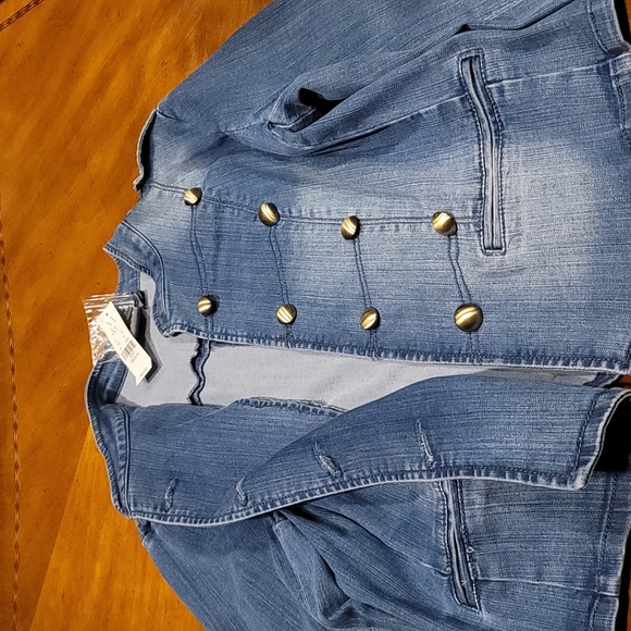 Denim jacket - Picture 6 of 12